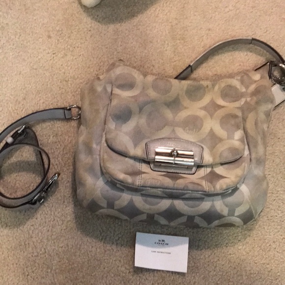 Coach Purse - Picture 1 of 3